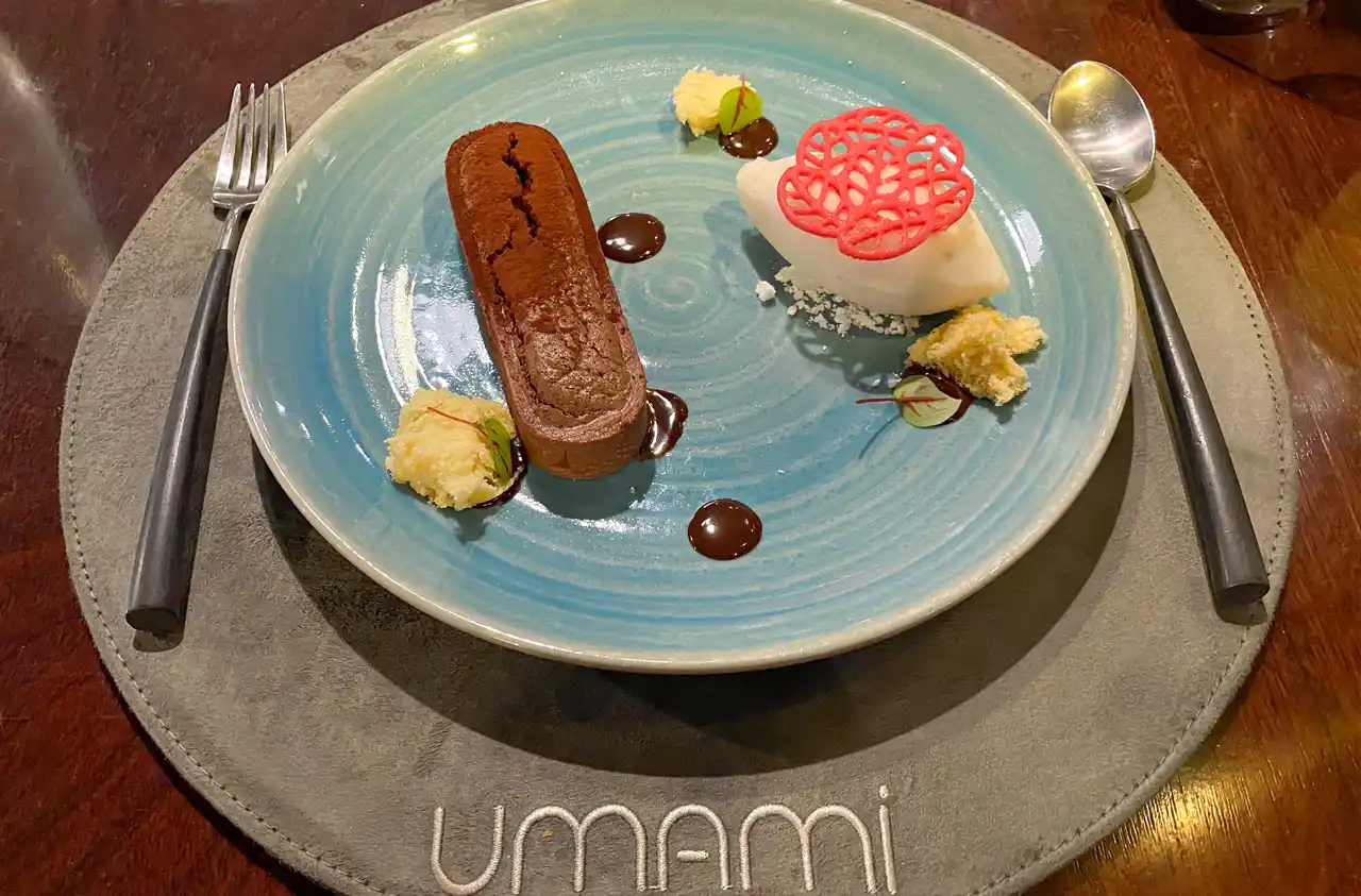 Dessert at Umami, Dinarobin Beachcomber Golf Resort & Spa, Mauritius Dessert at Umami, Dinarobin Beachcomber Golf Resort & Spa, Mauritius